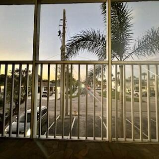 Building Photo - 330 SE 2nd St