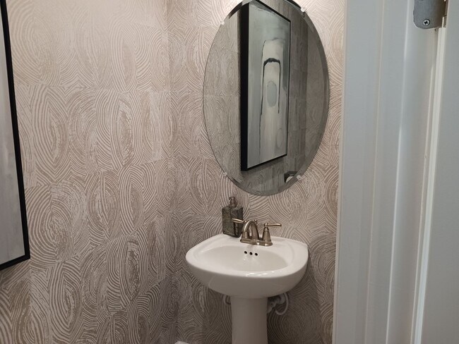 Building Photo - Here is your chance to live in Model Home!...