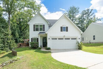 Building Photo - Home in Easley  4 Bedroom 2.5 Bath in the Stonehurst Plantation Community !!!