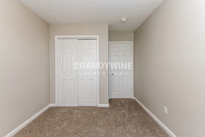 Building Photo - 8043 Fisher Bend Dr