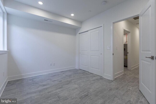 Building Photo - 505 W Norris St