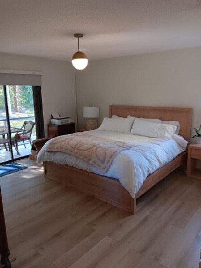 Building Photo - 13155 Chadwick Ct