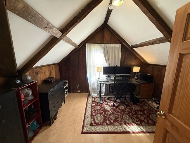 Building Photo - 7 Grand St