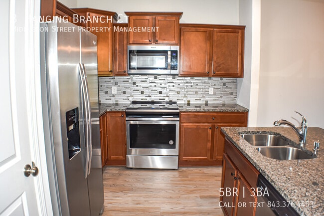 Building Photo - 8 Hanging Branch Ct.