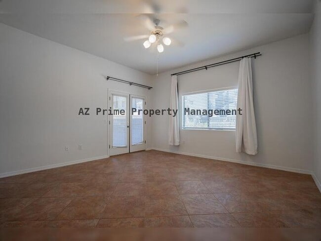 Building Photo - 4533 N 22nd St