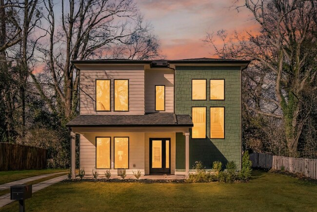 Building Photo - 1273 Danner St SE