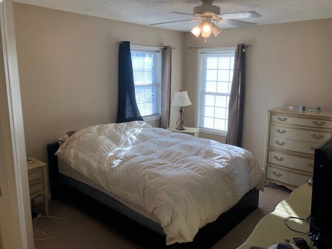 Building Photo - 3765 E Cobble Creek Dr