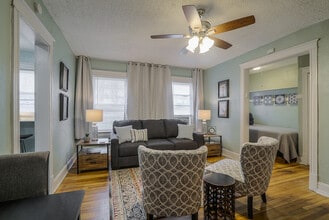 Building Photo - 3721 Broadway Blvd