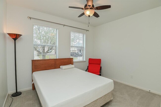 Building Photo - 4704 High Creek Ct