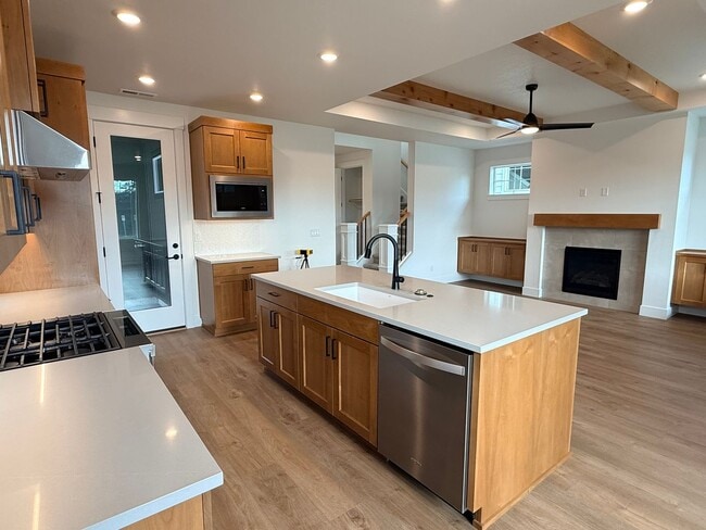 Building Photo - Brand New Home Located in Wine Country! Community Pool & Fitness Center (coming soon!)