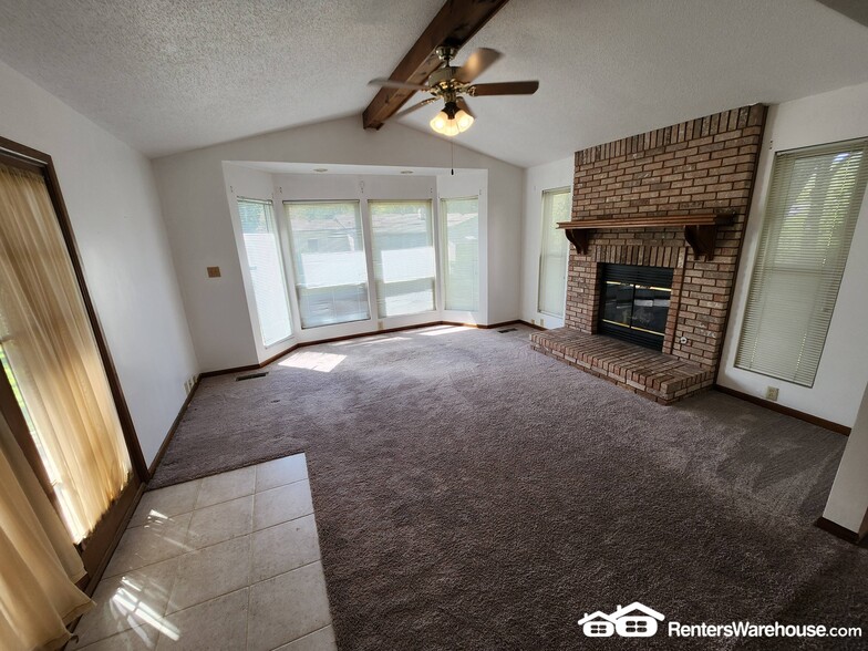 Building Photo - 3125 Brookshire Dr