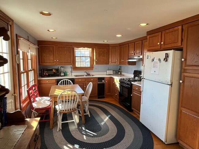 Building Photo - 3 Sagamore Rd