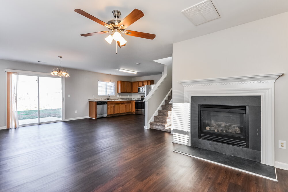 Building Photo - 6037 Ladish Ln