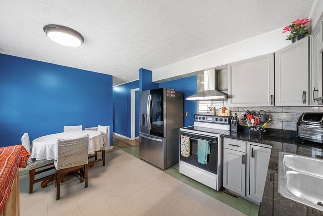 Building Photo - 1405 Barberry Pl