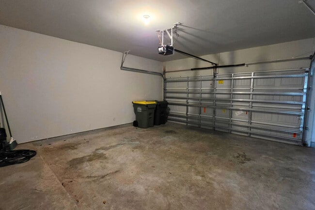 Building Photo - 3803 Lancer Cir