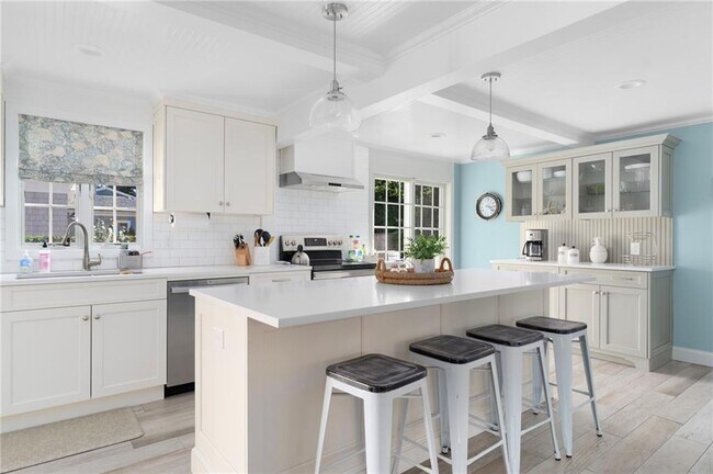 Building Photo - 73 Merton Rd