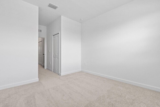 Building Photo - 14156 Gardeners Wy