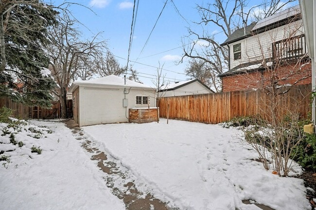 Building Photo - 2 Bed 2 Bath Home for Rent In Wash Park area!