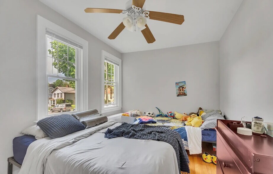 Bedroom 1 - 22 Hillside Ave
