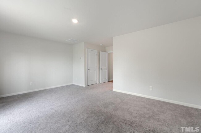 Building Photo - 4964 Southern Magnolia Dr