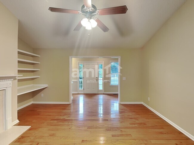 Building Photo - 247 Clayton Pointe Dr