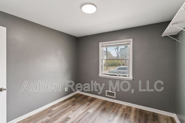 Building Photo - 3143 Puckett Rd