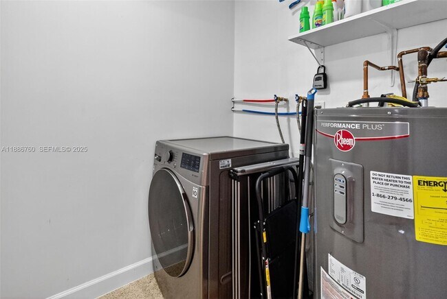 Building Photo - 1820 N 56th Ave