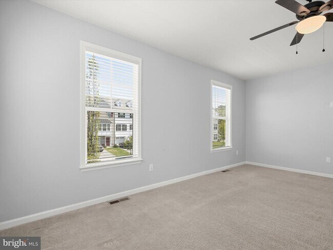 Building Photo - 415 Bodkin St