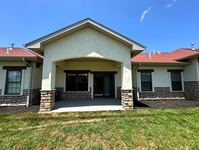 Building Photo - 1738 Bunker Loop