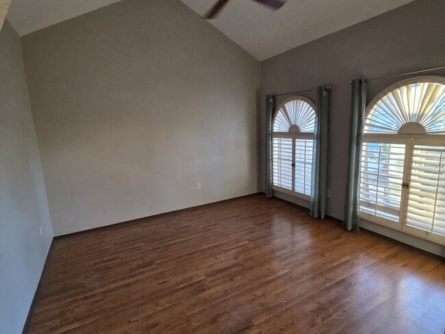 Building Photo - 1220 E Campbell Ave