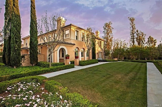 Building Photo - 36 Twin Gables