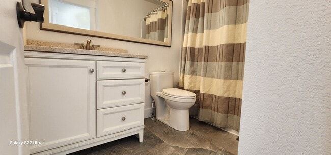 Building Photo - Nicely updated 5bd/3bth home in North Valleys