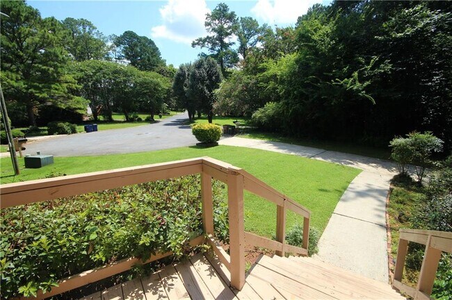 Building Photo - 3310 Chastain Crossing NW