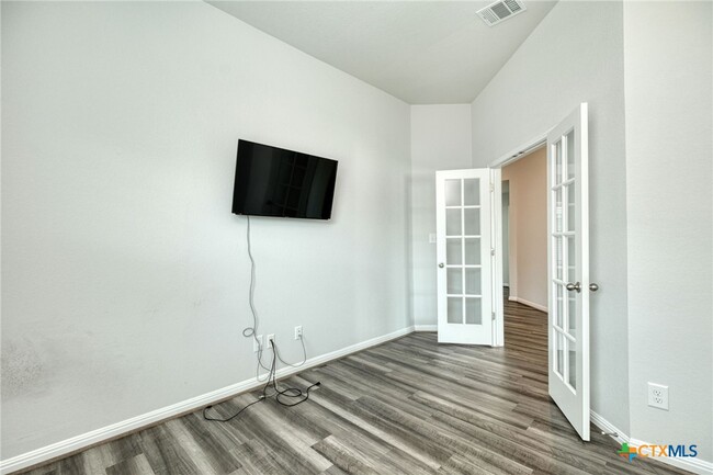 Building Photo - 1008 Berryhack Ct