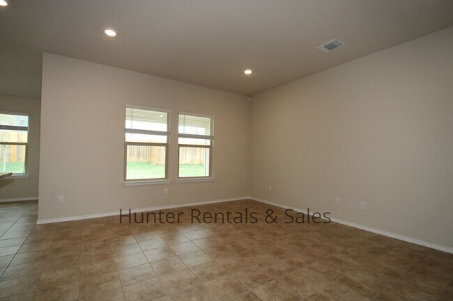 Building Photo - Patriots Ridge