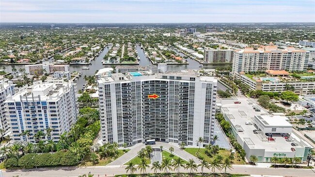 Building Photo - 2841 N Ocean Blvd