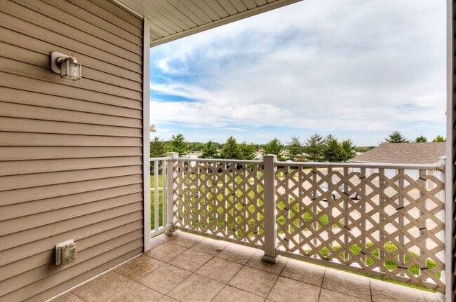 Building Photo - 1207 N 6th St