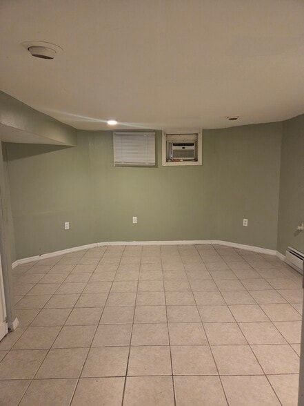 Bedroom - 474 E 18th St