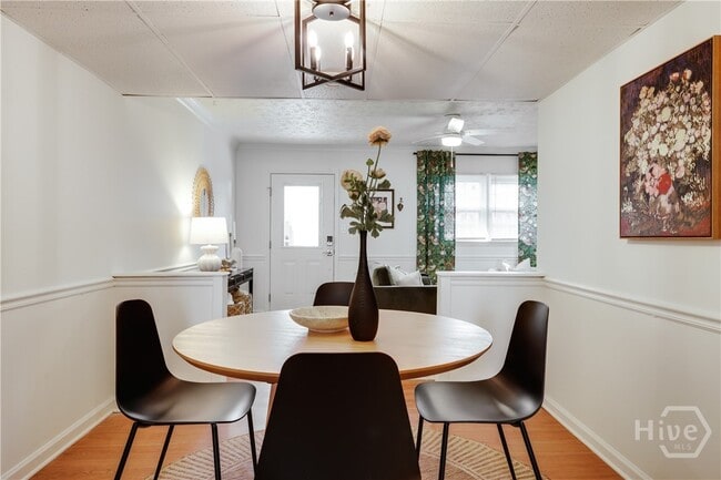 Building Photo - 1905 S Milledge Ave