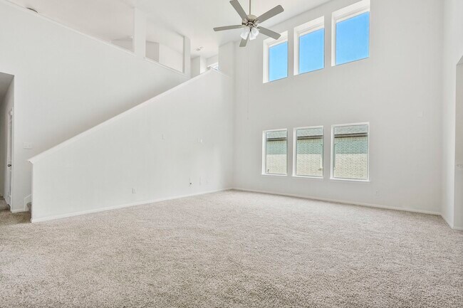 Building Photo - 7523 Parkview Dr