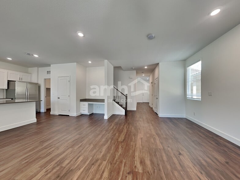 Building Photo - 4828 Blushing Star St