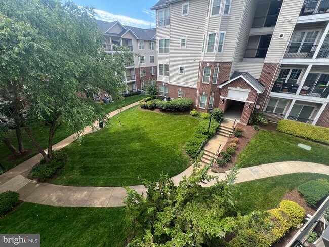 Building Photo - 1550 Spring Gate Dr.