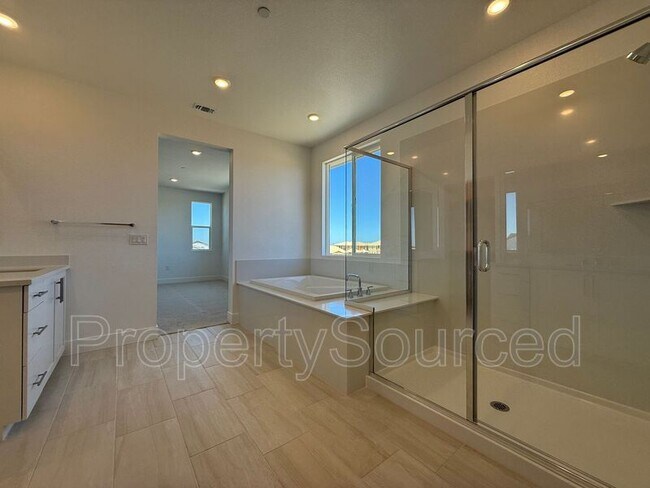 Building Photo - 1336 Martorella Ave