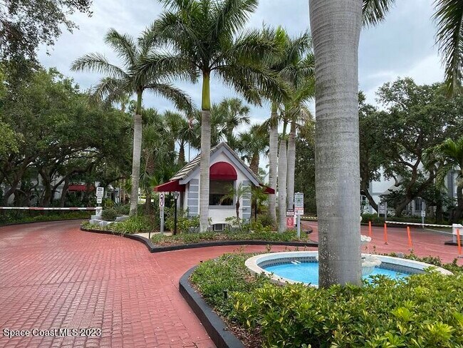 Building Photo - 211 Ocean Park Ln