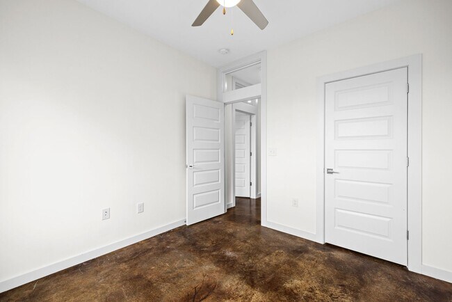Building Photo - 1206 Porter St