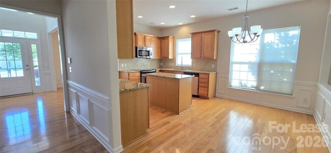 Building Photo - 12051 Dunipace Ct