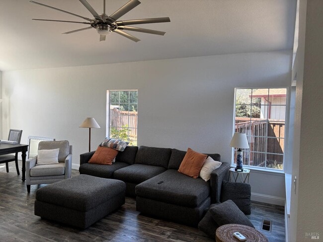 Building Photo - 9587 Wellington Cir