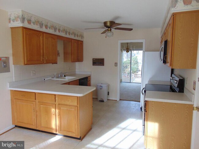 Building Photo - 4901 Asquith Ct