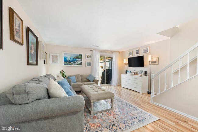 Building Photo - 15 Dulany Ct