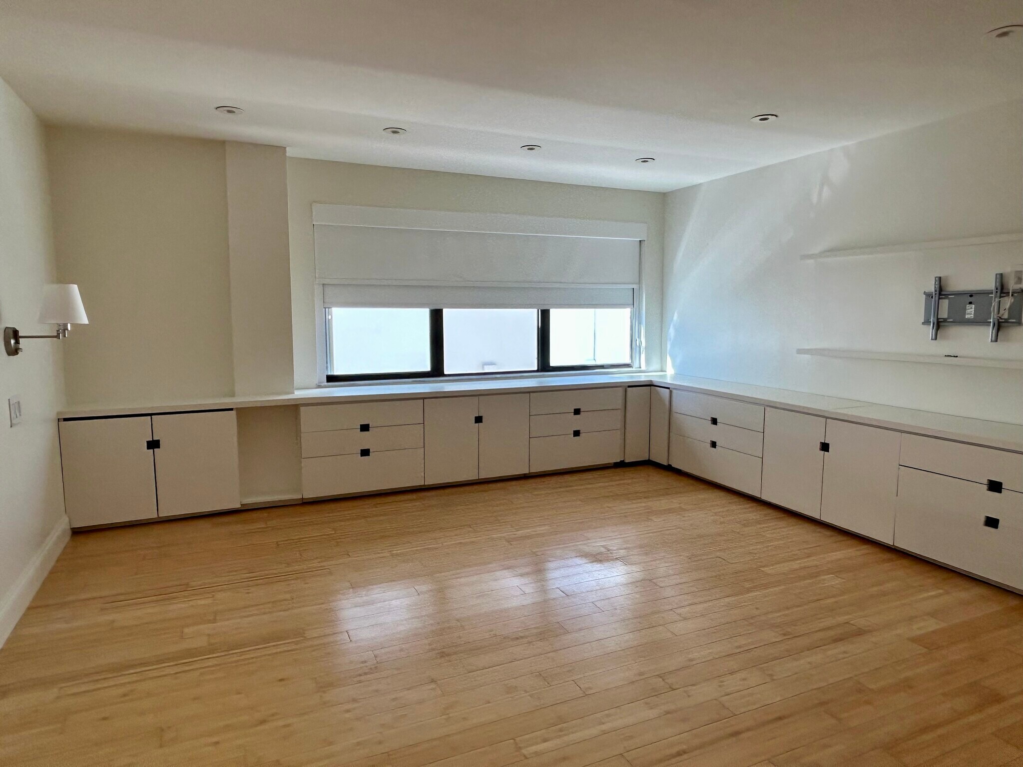 Master Bedroom - 5415 Collins Ave
